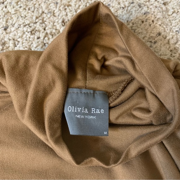 Olivia Rae Cropped Long Sleeve Turtleneck - Picture 6 of 7